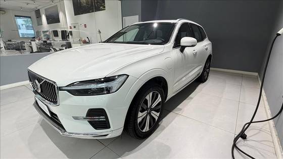 VOLVO XC60 2.0 T8 RECHARGE PLUS AWD GEARTRONIC VOLVO XC60 2.0 T8 RECHARGE PLUS AWD GEARTRONIC